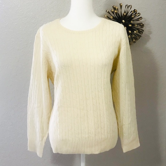 L.L. Bean Sweaters - L.L. Bean Lambs Wool Cable Knit Sweater